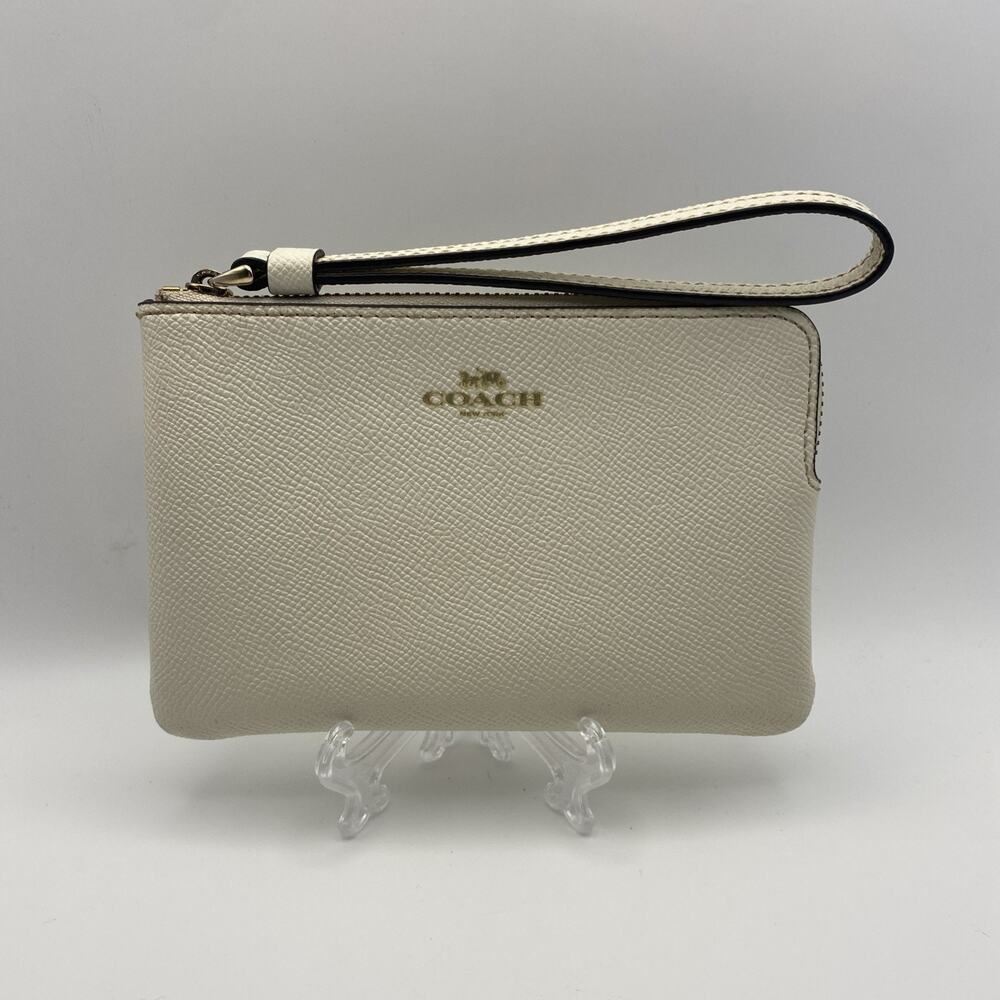 COACH Crossgrain Leather Corner Zip Wristlet Wallet Chalk F58032 MSRP $75